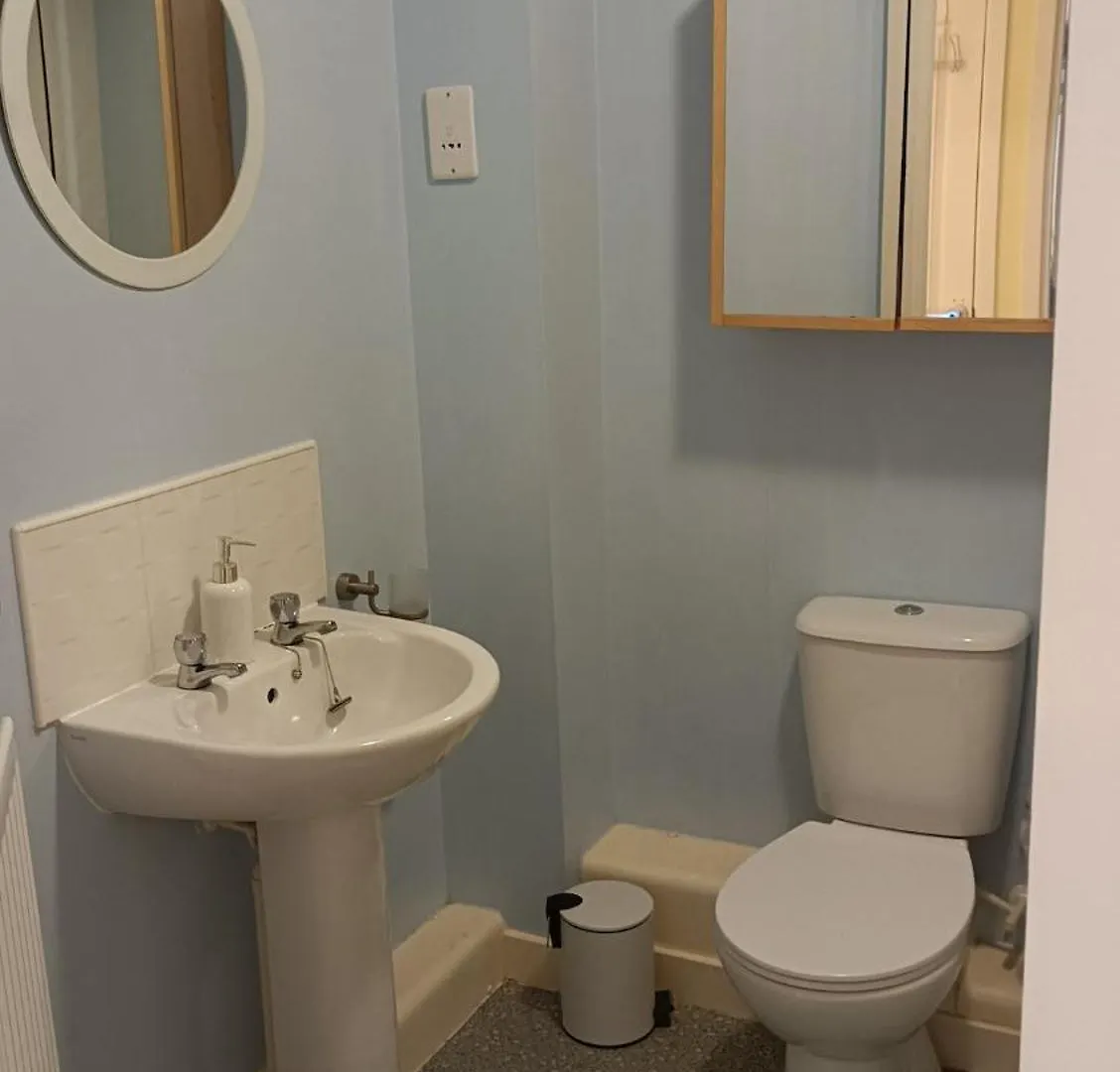 Apartment Spacious Cheltenham Flat With Free Allocated Parking United Kingdom